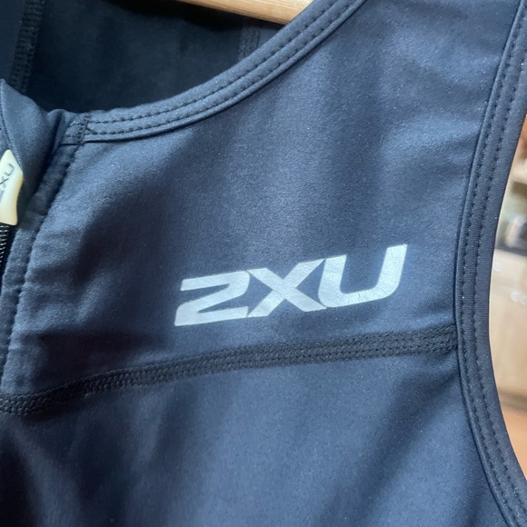 2XU Compression Top - Picture 3 of 6